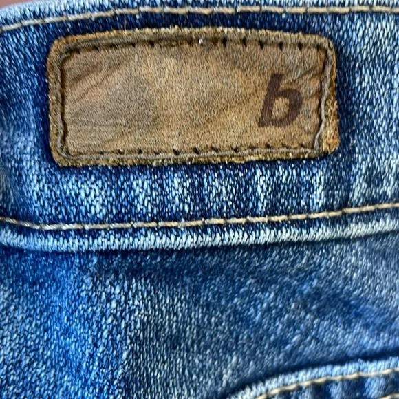 Classic Y2K Women's Low Rise Slim Flare Jeans 98% Cotton Denim 32 x 31 - Picture 8 of 16